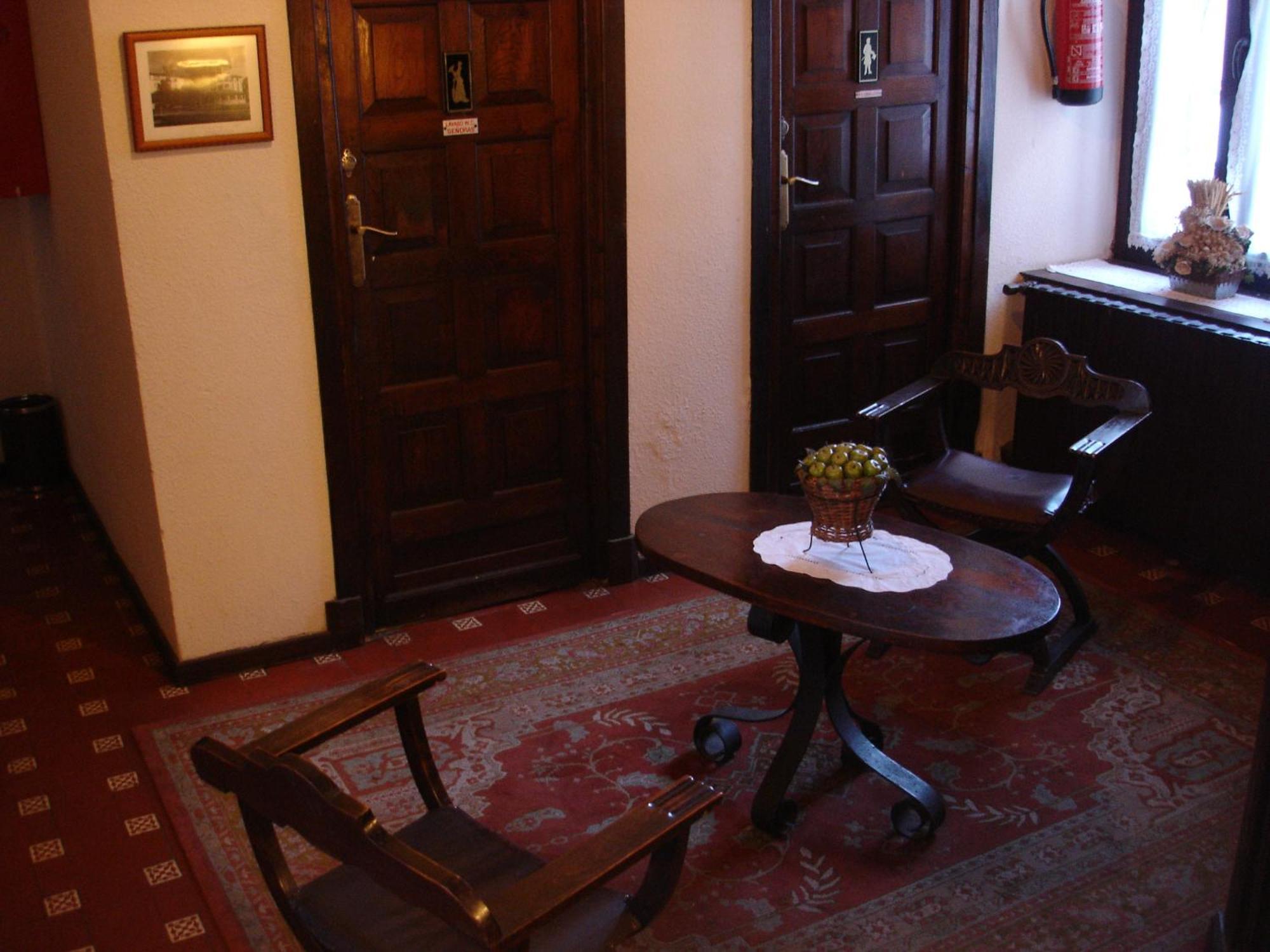Hostal Ayestaran II Лекумберри Экстерьер фото